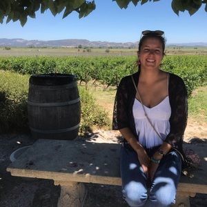 Meet your Posher, Laura